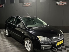 Ford Focus - 1.6-16V First Edition | Clima | Cruise | Nieuwe APK |