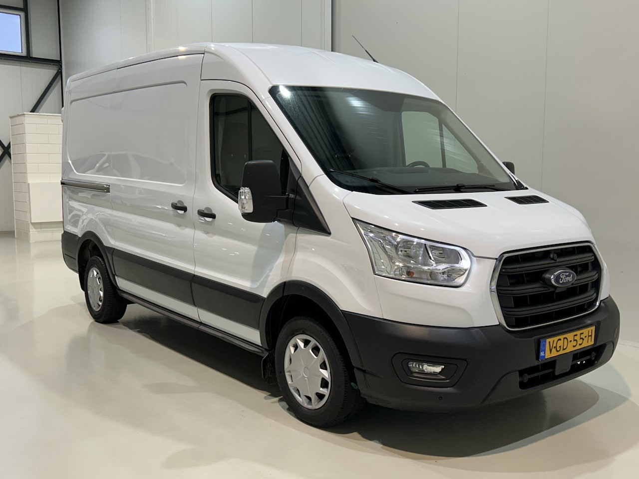 Ford Transit - 290 2.0 TDCI L2H2 Trend 290 2.0 TDCI L2H2 Trend - AutoWereld.nl