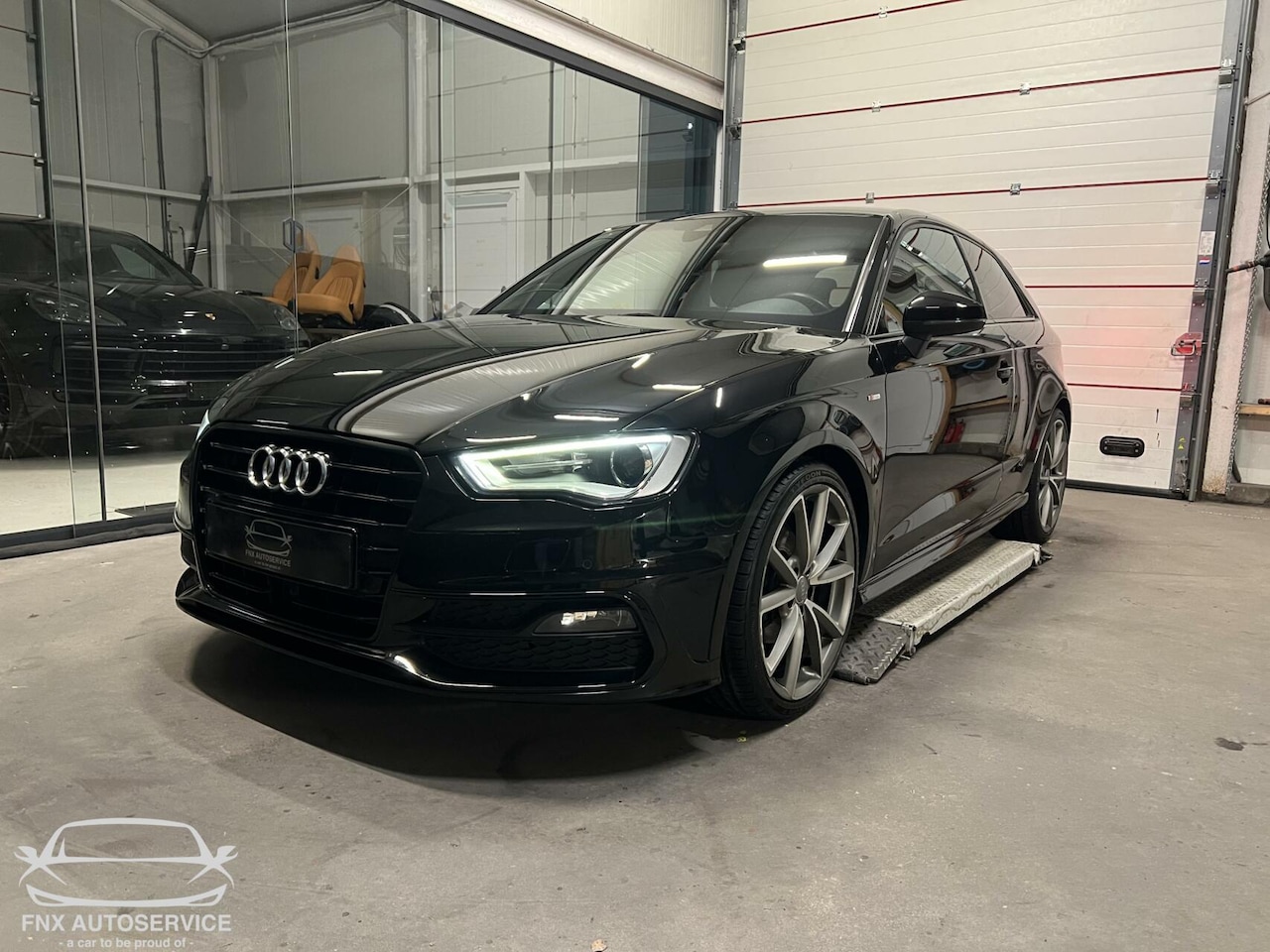 Audi A3 - 1.4 TFSI CoD 3x SLine S-Tronic 12 MAAND GARANTIE - AutoWereld.nl