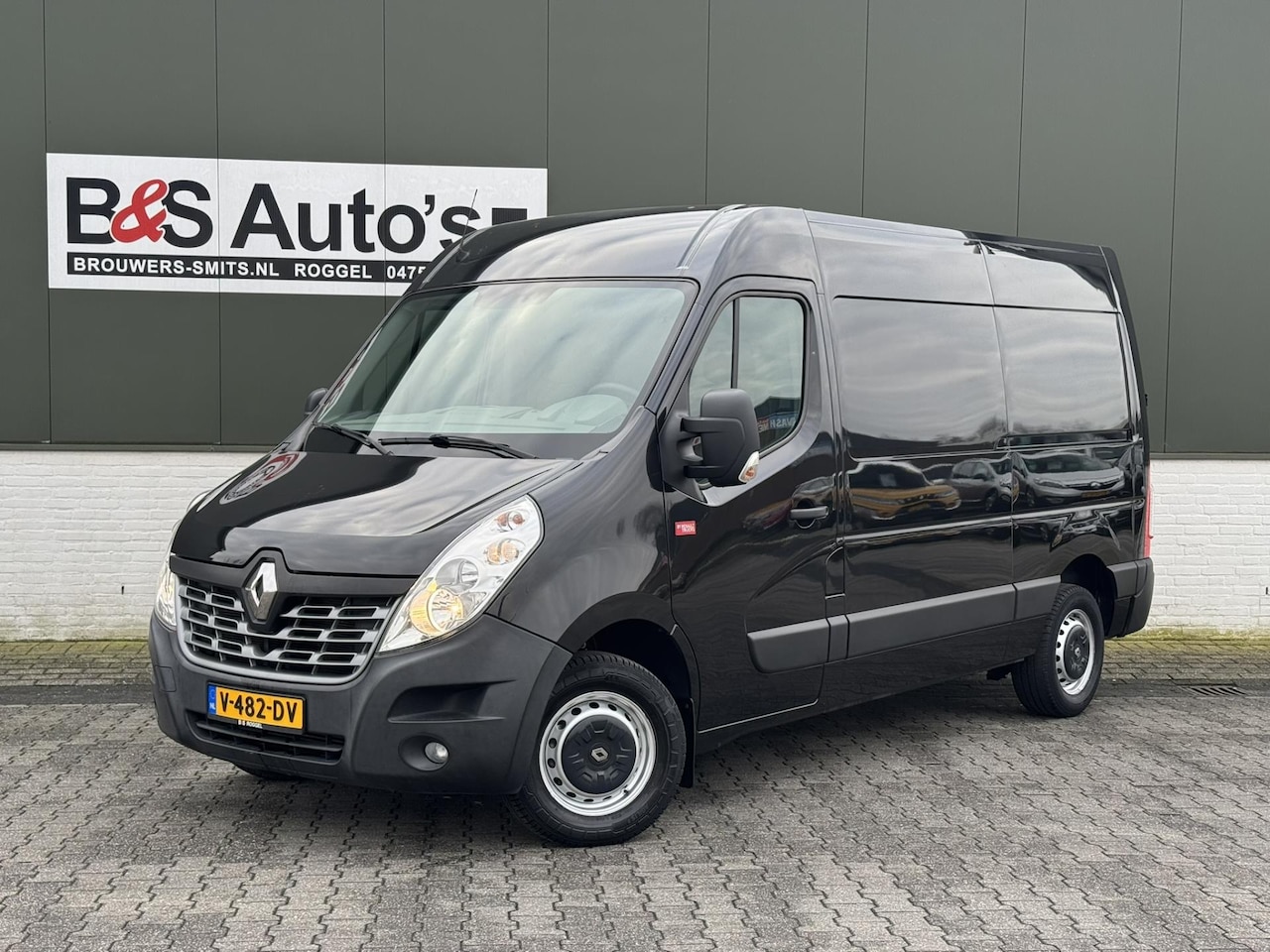 Renault Master - T35 2.3 dCi L2H2 Camera Trekhaak Cruise Navigatie 3 Zitplaatsen Goed onderhouden - AutoWereld.nl