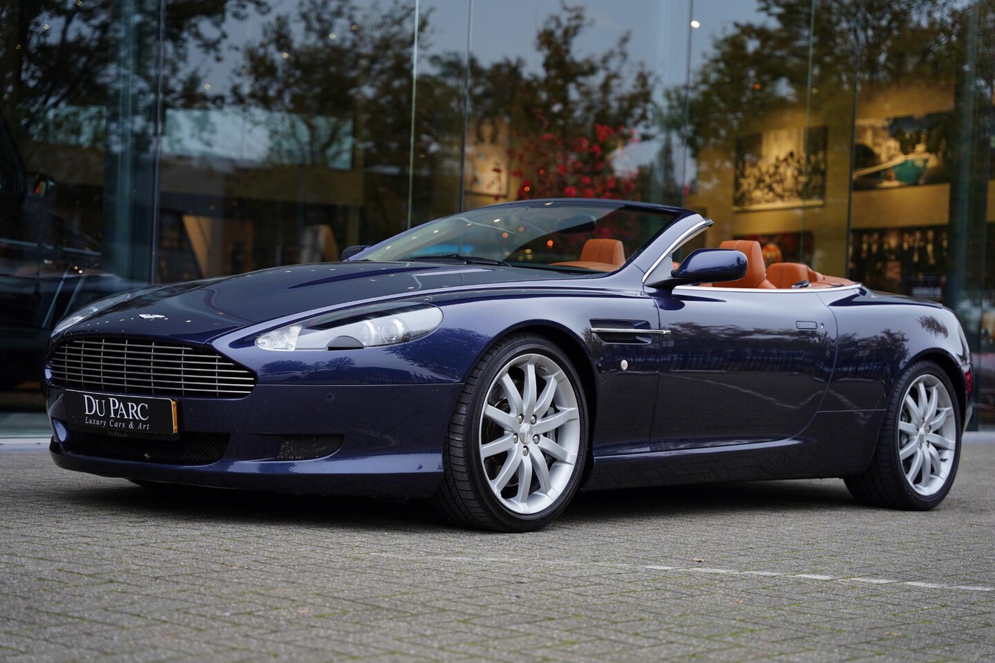 Aston Martin DB9 Volante - 5.9 V12 Touchtronic 5.9 V12 Touchtronic - AutoWereld.nl