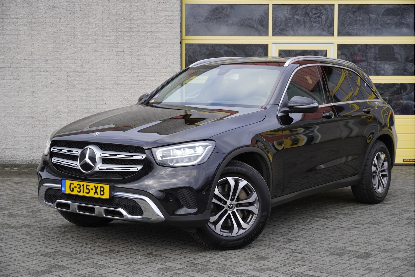 Mercedes-Benz GLC-klasse - 200 200PK! Automaat Business Solution Limited BJ2019 Vol Leder | Stoelverwarming | Achteru - AutoWereld.nl