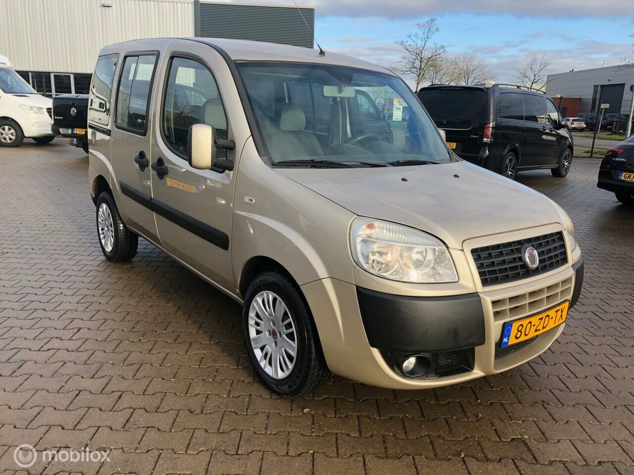 Fiat Doblò - 1.4 Family Plus Airco Ell Pakk - AutoWereld.nl