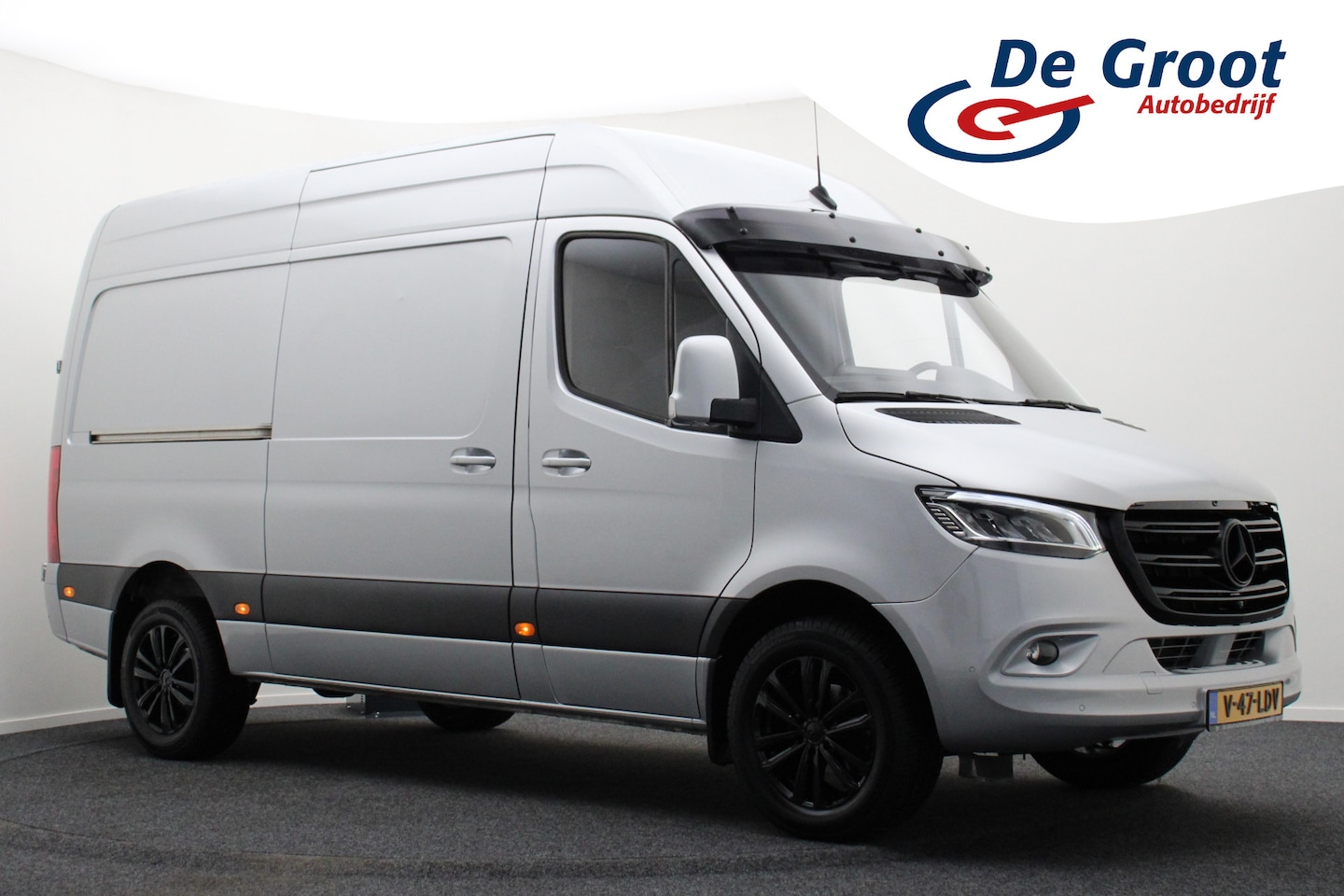 Mercedes-Benz Sprinter - 319 3.0 CDI L2H2 Automaat LED, Luchtgev. Stoelen, 360° Camera, Navigatie, Apple CarPlay, P - AutoWereld.nl