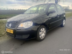 Volkswagen Polo - 1.4-16V Trendline