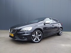 Volvo V40 - 1.5 T3 153 PK Polar+ Sport R Design 1e EIGENAAR PANO DAK CAMERA PARK ASSIST HALF LEER FULL