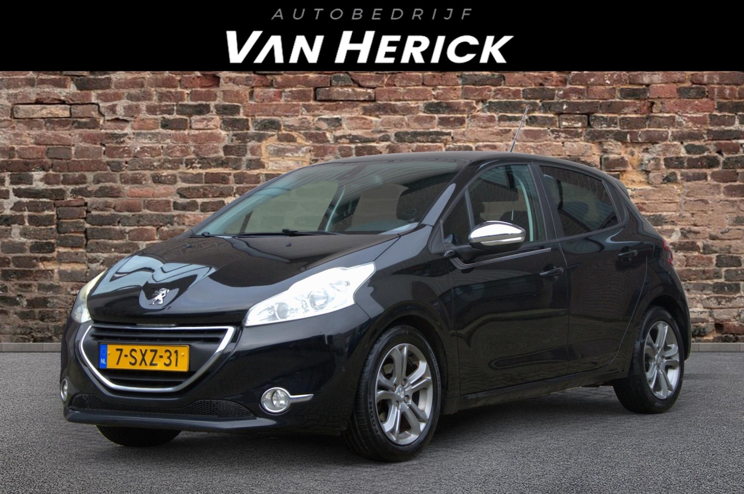 Peugeot 208 - 1.2 e-VTi Oxygo Automaat | Cruise | Clima | Navi - AutoWereld.nl