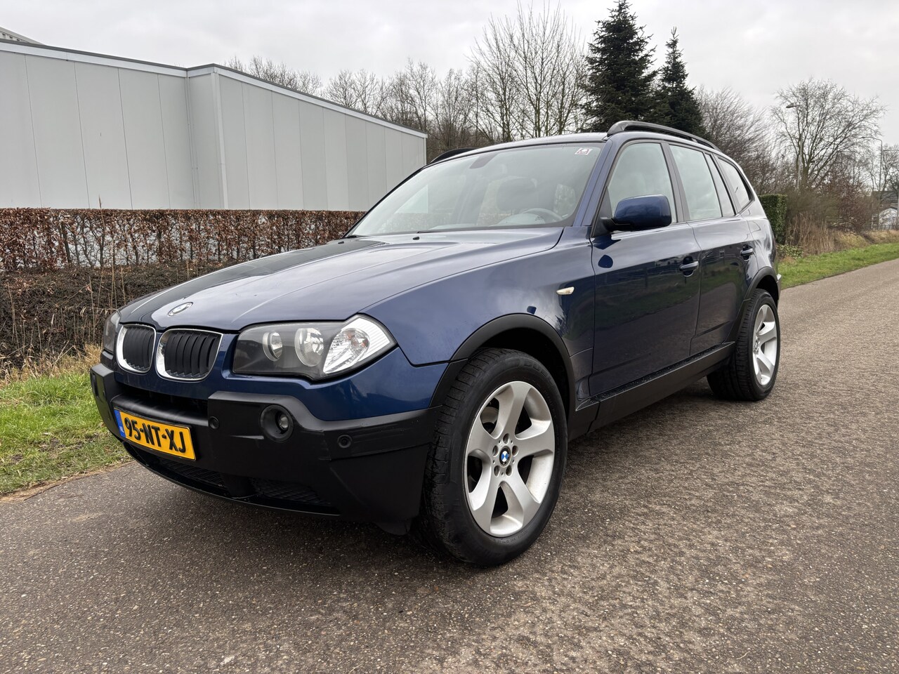 BMW X3 - 3.0i Executive / AUTOMAAT / NAVI / AIRCO / CRUISE - AutoWereld.nl