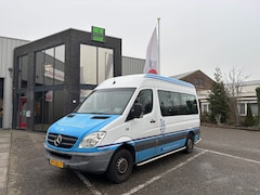 Mercedes-Benz Sprinter - 311 2.2 CDI 366 | Een personenbus met rolstoellift is een ruime en toegankelijke vervoerso