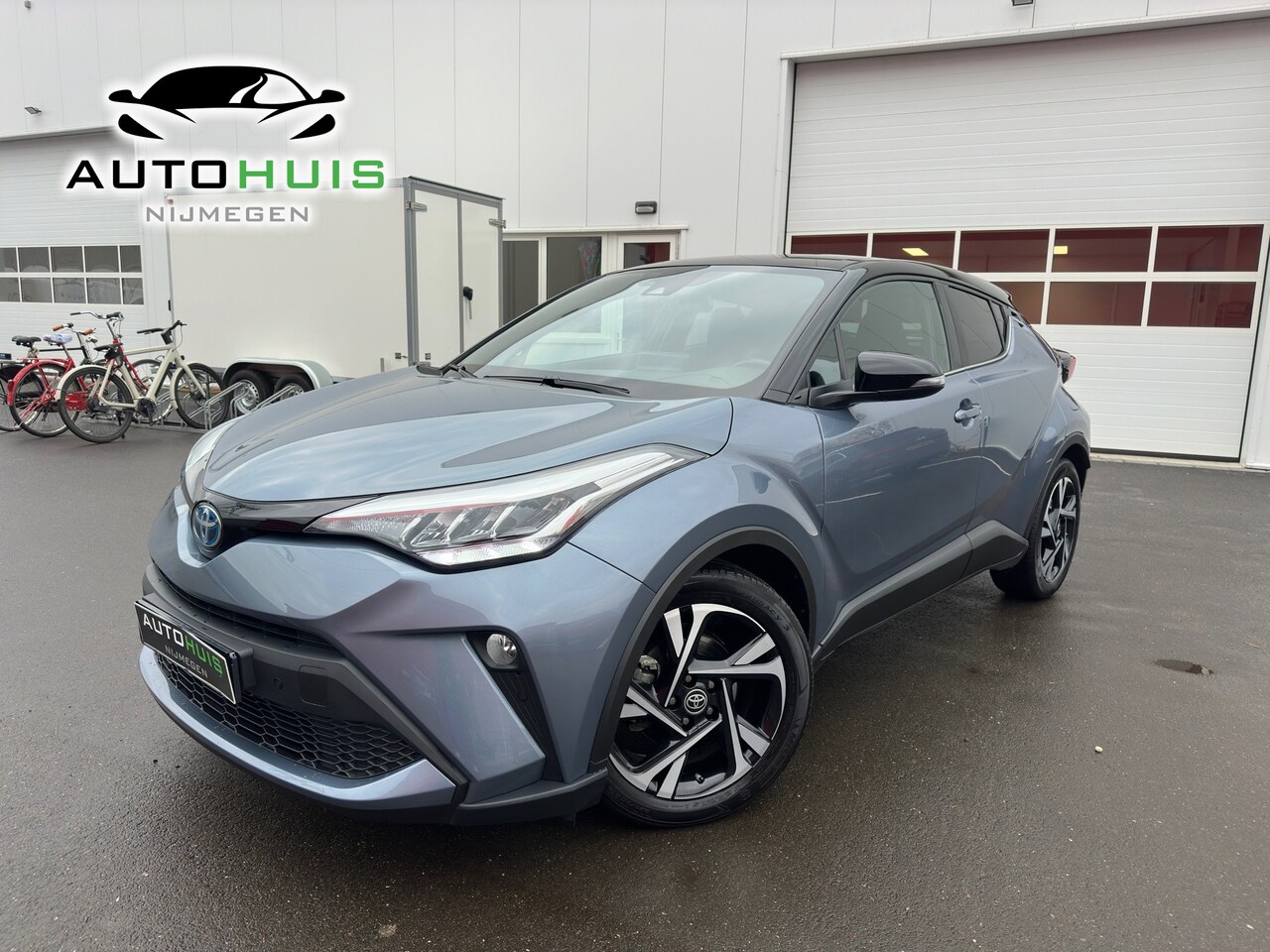 Toyota C-HR - 2,0 Hybrid dynamic Camera Navigatiesysteem stoelverwarming bi-color - AutoWereld.nl