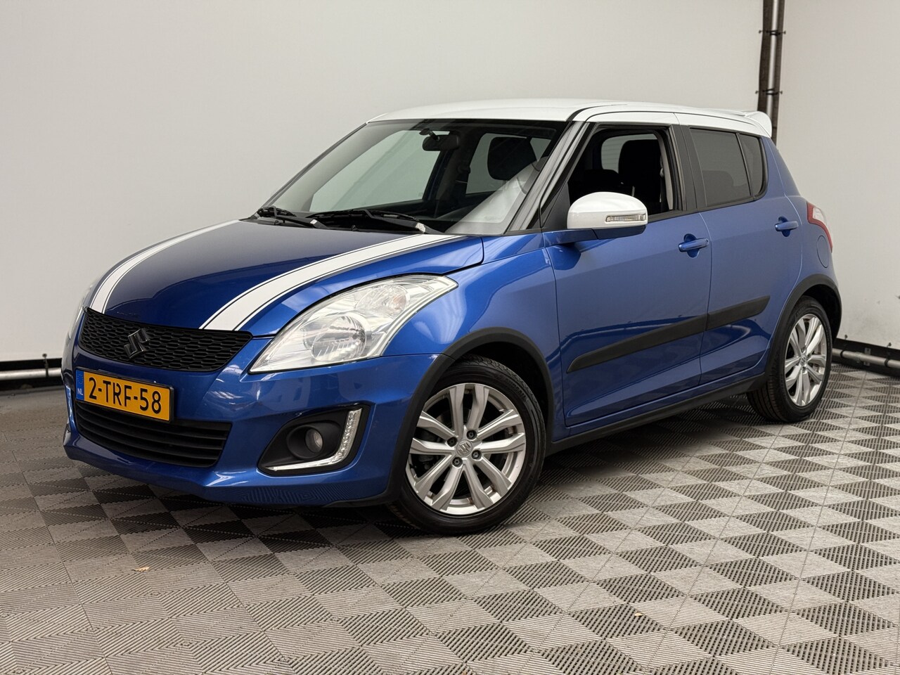 Suzuki Swift - 1.2 S-Edition EASSS 251/275 5-drs Led Airco NL Auto - AutoWereld.nl