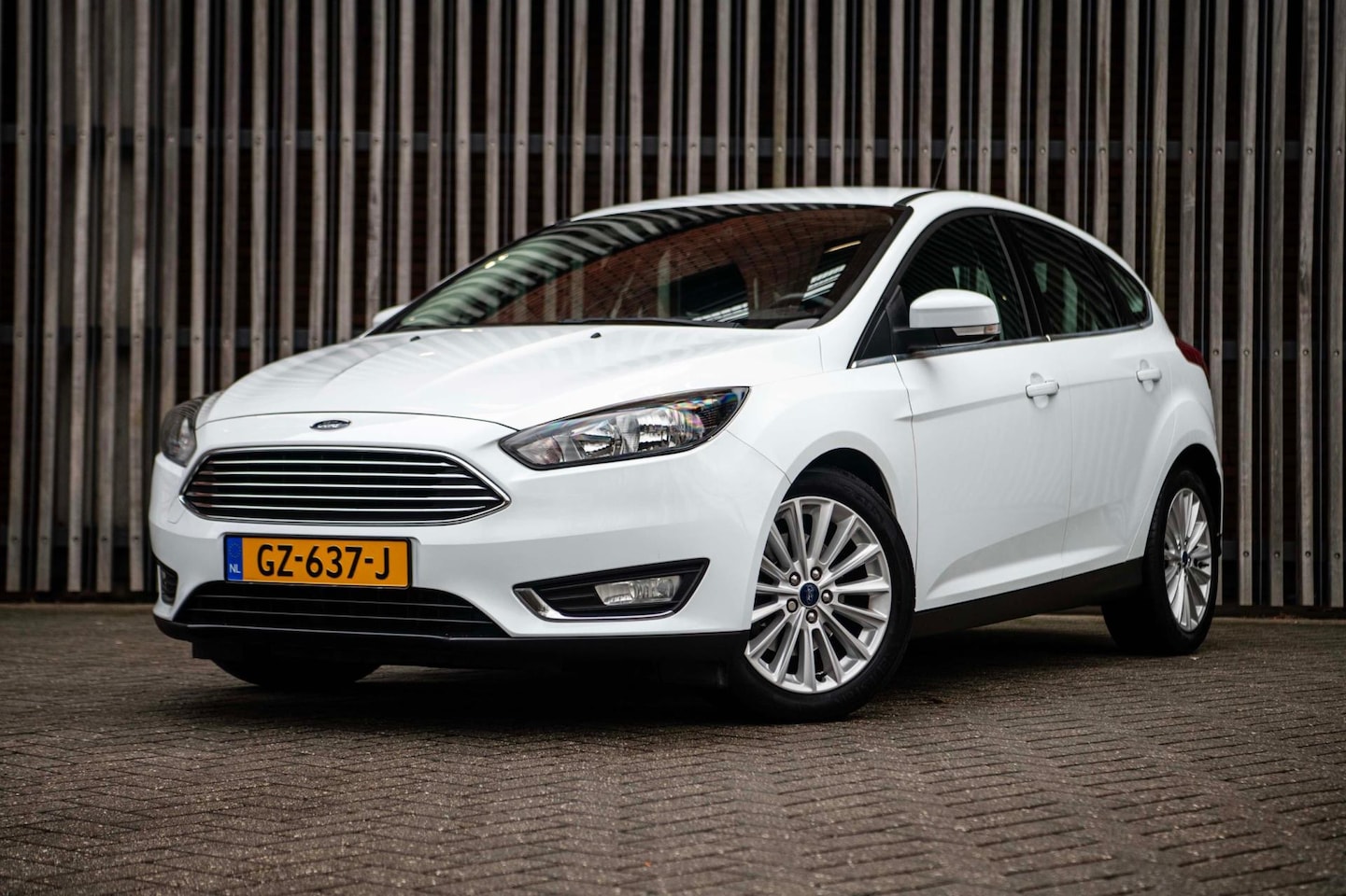 Ford Focus - 1.5 150pk AUT. Titanium Edition |NL-AUTO| Camera|Keyless|ClimateControl|17''|CruiseControl - AutoWereld.nl