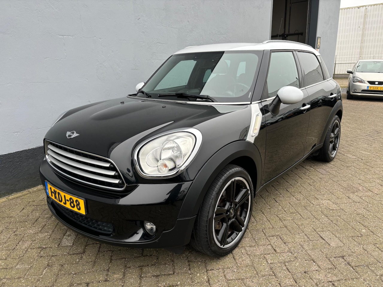 MINI Countryman - Mini 1.6 Cooper Business Line - Panorama - Leder - AutoWereld.nl