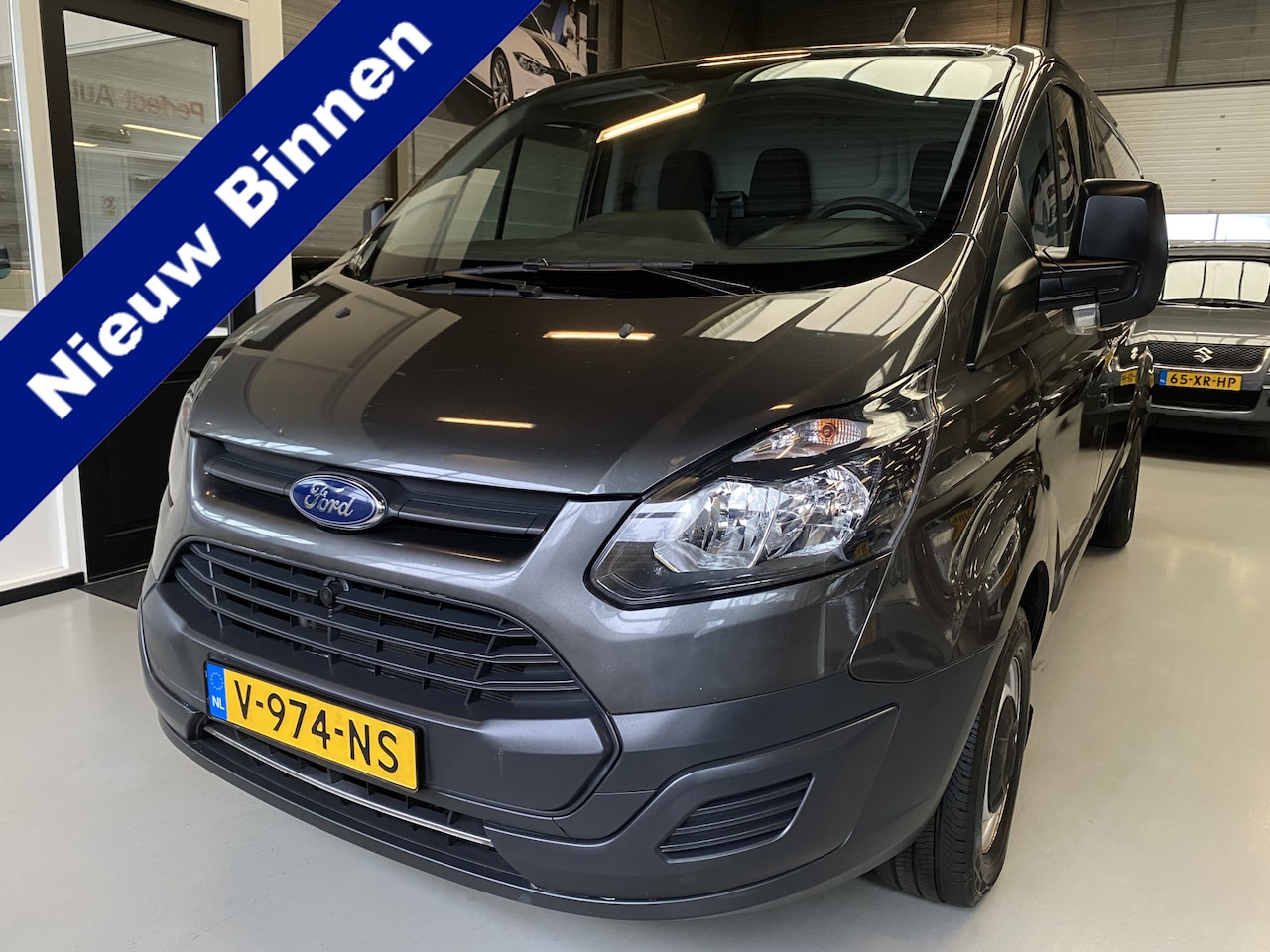 Ford Transit Custom - 290 2.0 TDCI L2H1 Euro 6, Airco, BPM Vrij - AutoWereld.nl