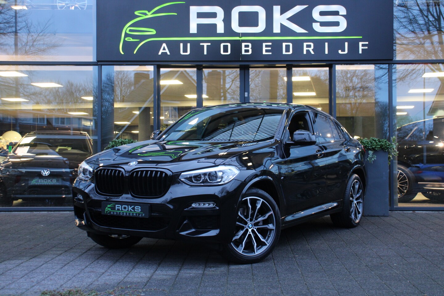 BMW X4 - xDrive20i High Executive Shadowline/Navi/Camera/Keyless/Sfeerverlichting/Leder/20Inch - AutoWereld.nl