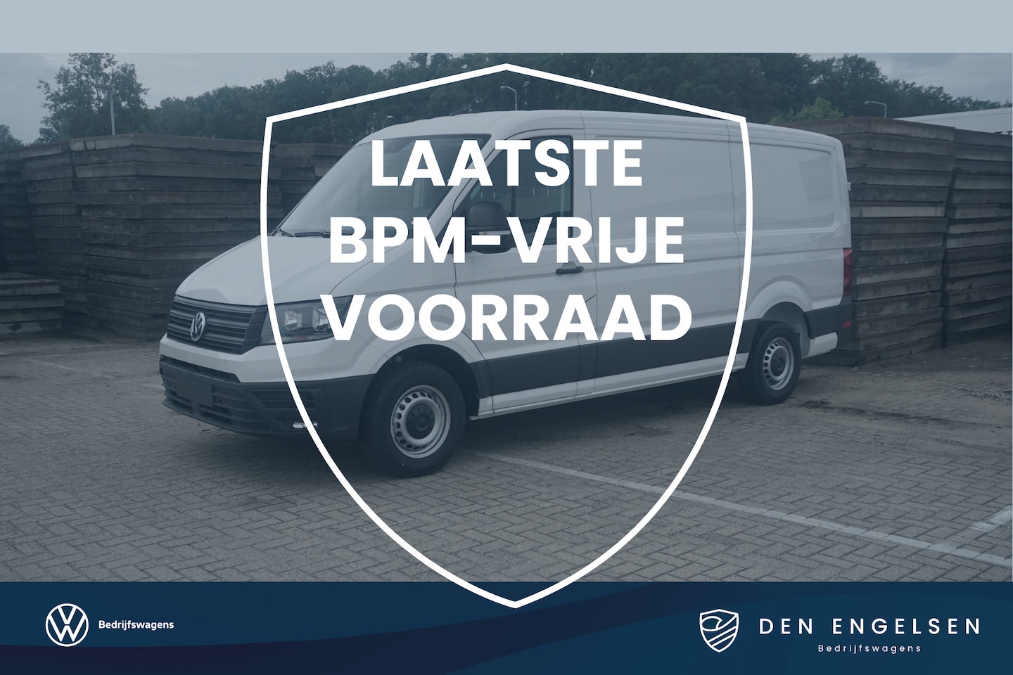 Volkswagen Crafter - 30 2.0 TDI 140PK L3H2 Highline Aut, Executive plus, Navi, Camera, DAB - AutoWereld.nl