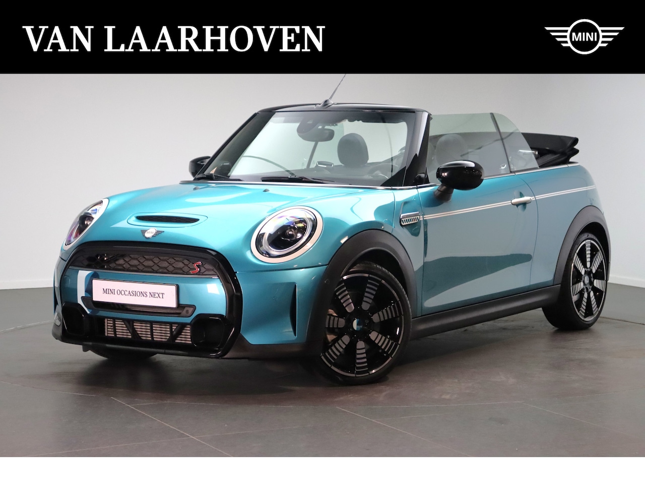 MINI Cabrio - Cooper S Classic Automaat / Premium Plus Pakket / Achteruitrijcamera / Sportstoelen / Comf - AutoWereld.nl