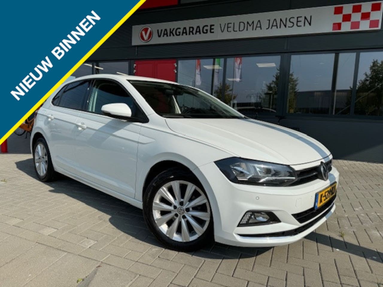 Volkswagen Polo - 1.0 TSI HIGHLINE 5-DRS. + APPLE CARPLAY/LMV/ECC/PDC - AutoWereld.nl