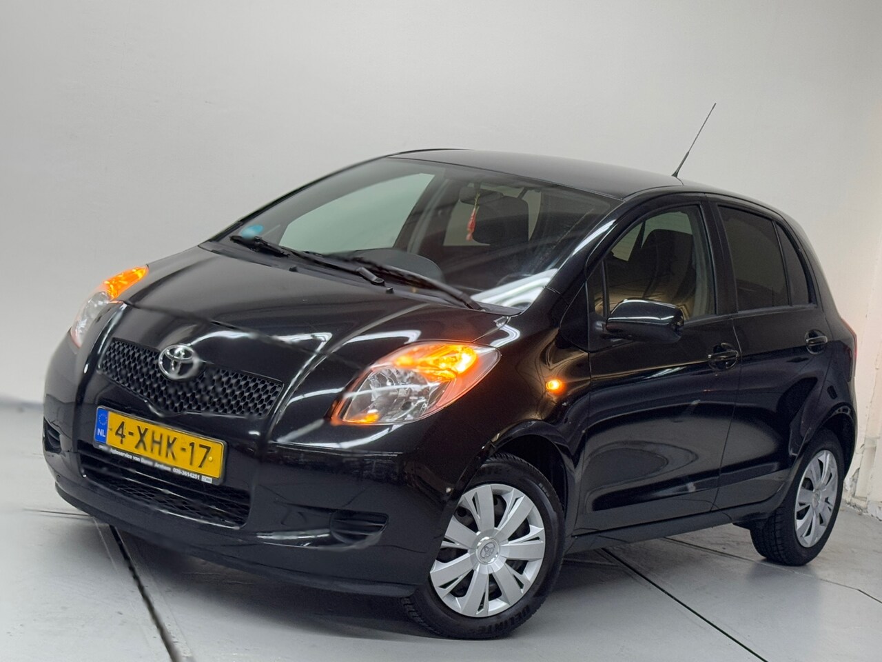 Toyota Yaris - 1.0 VVTi Terra 1.0 VVTi Terra Airco - AutoWereld.nl