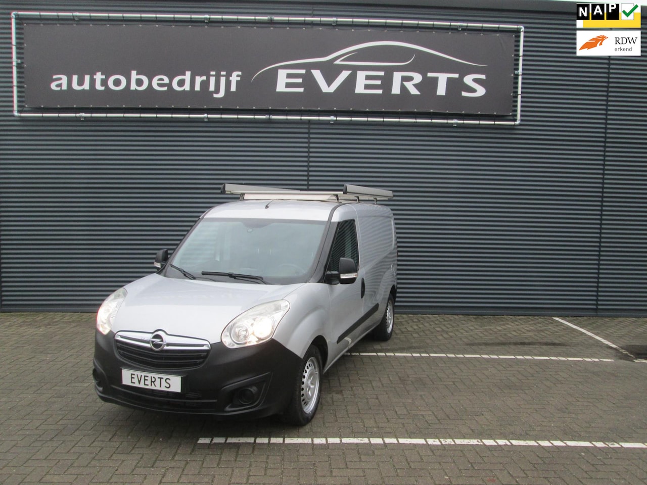 Opel Combo - 1.3 CDTi L2H1 ecoFLEX 1.3 CDTi L2H1 ecoFLEX - AutoWereld.nl