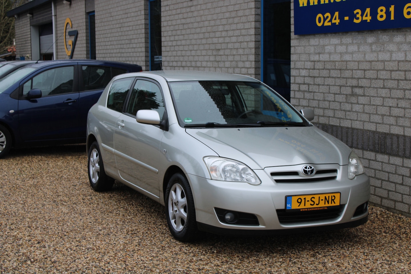 Toyota Corolla - 1.4 VVT-i 3DR Anniversary - AutoWereld.nl