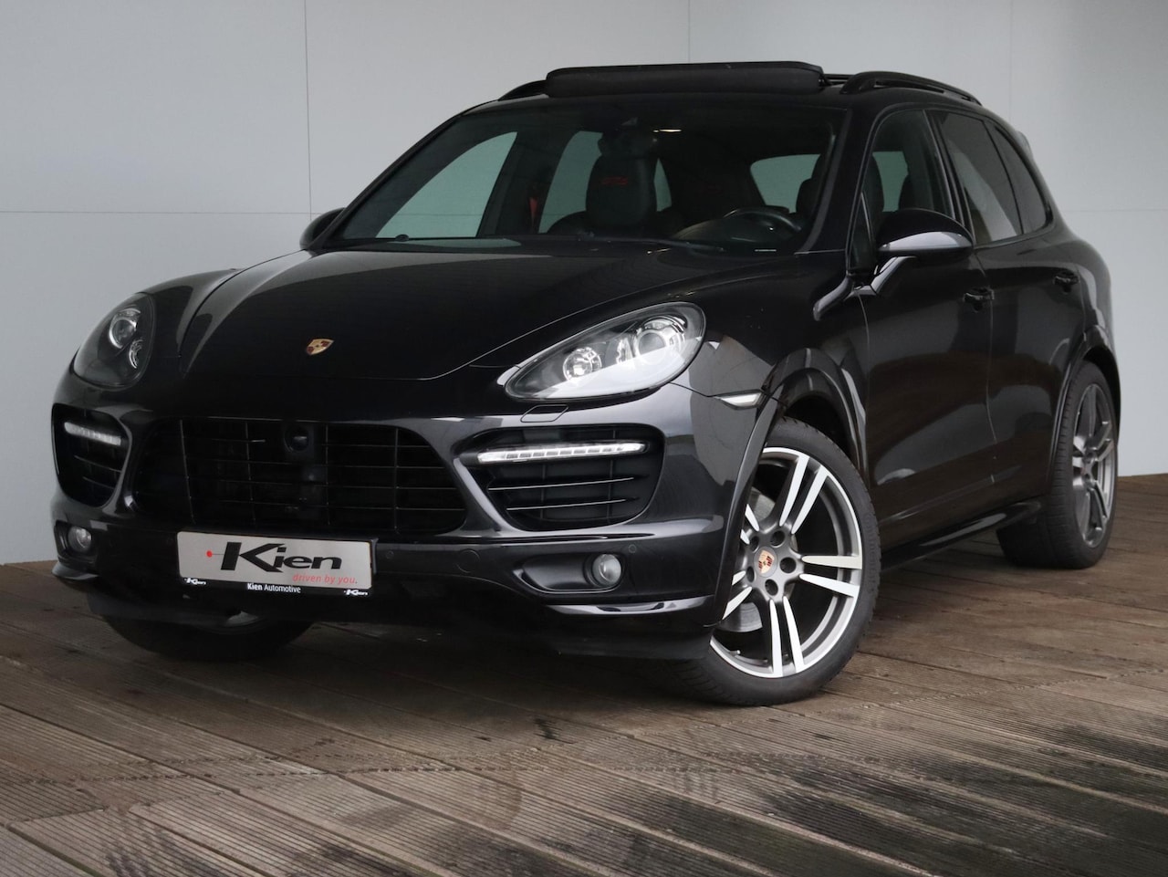 Porsche Cayenne - 4.8 GTS | Pano dak | Luchtvering | Carbon interieur | - AutoWereld.nl