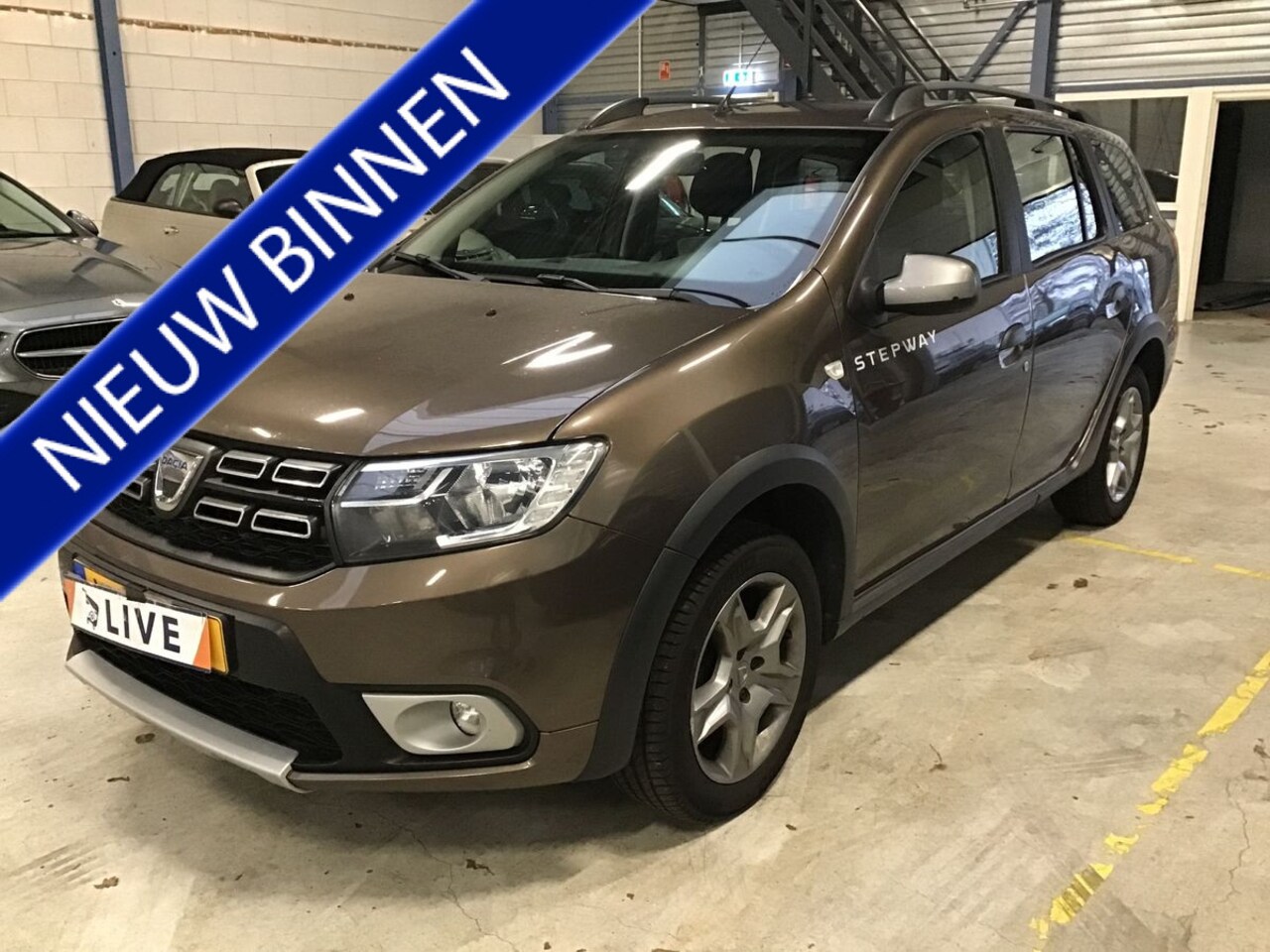 Dacia Logan MCV - 0.9 TCe Stepway NL AUTO | 1E EIG | AIRCO | - AutoWereld.nl