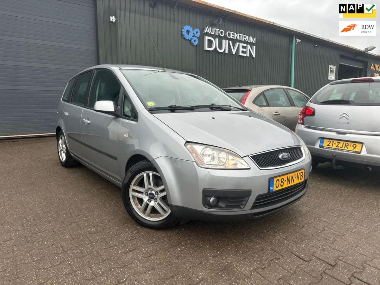 Ford Focus C-Max - 1.8-16V First Edition | Nieuw APK | Airco - AutoWereld.nl