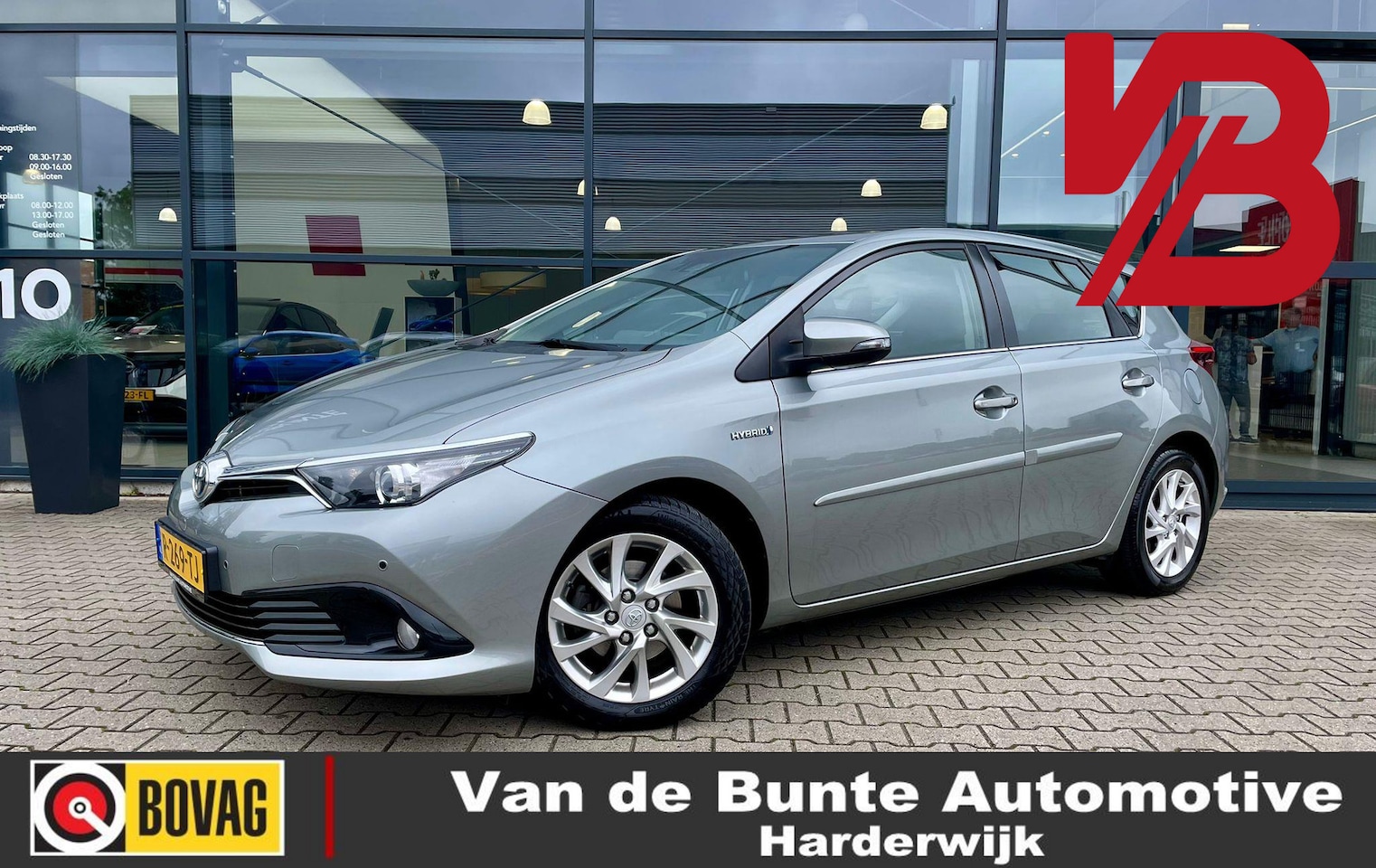 Toyota Auris - 1.8 Hybrid Dynamic *Navi* - AutoWereld.nl