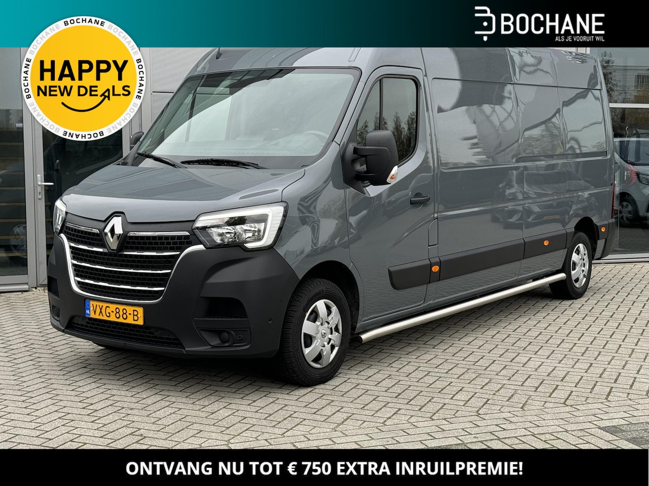 Renault Master - 2.3 dCi 150 T35 L3H2 Work Edition | Betimmering | Sidebars | Trekhaak | All-Season banden - AutoWereld.nl