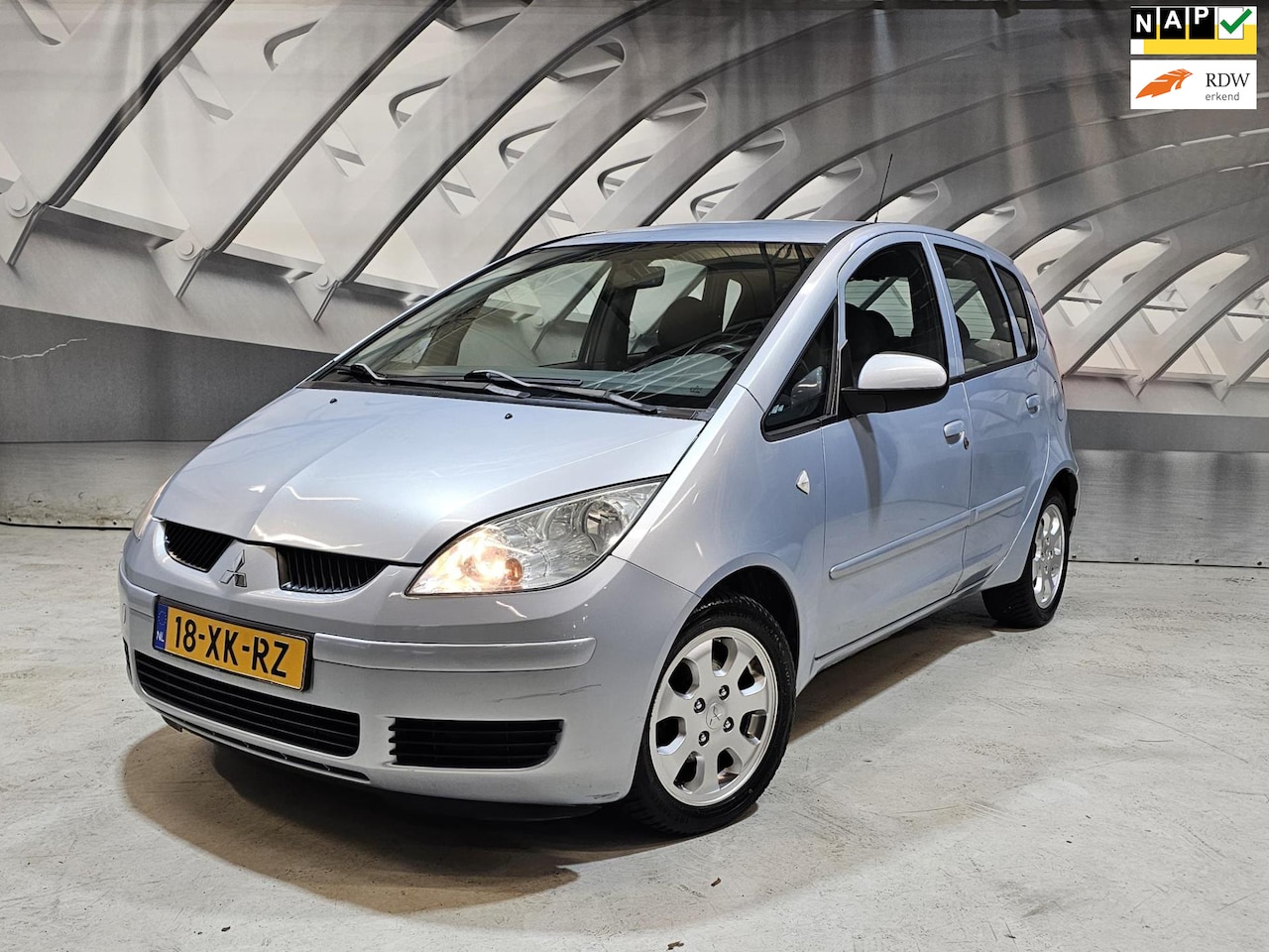 Mitsubishi Colt - 1.3 Invite - AutoWereld.nl