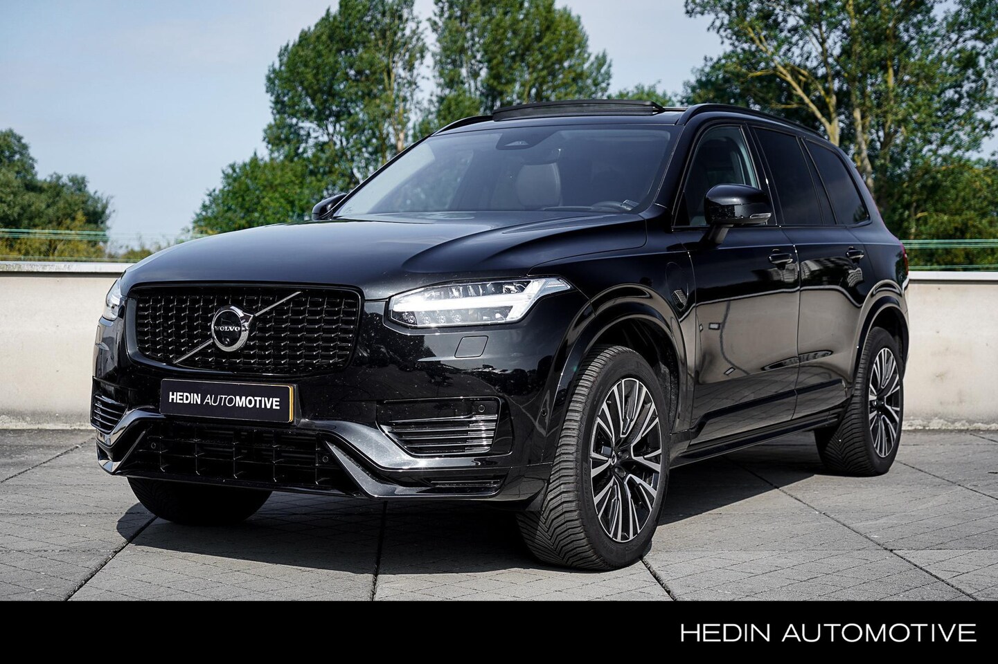 Volvo XC90 - 2.0 T8 Recharge AWD Ultimate Dark | Luchtvering | Trekhaak - AutoWereld.nl