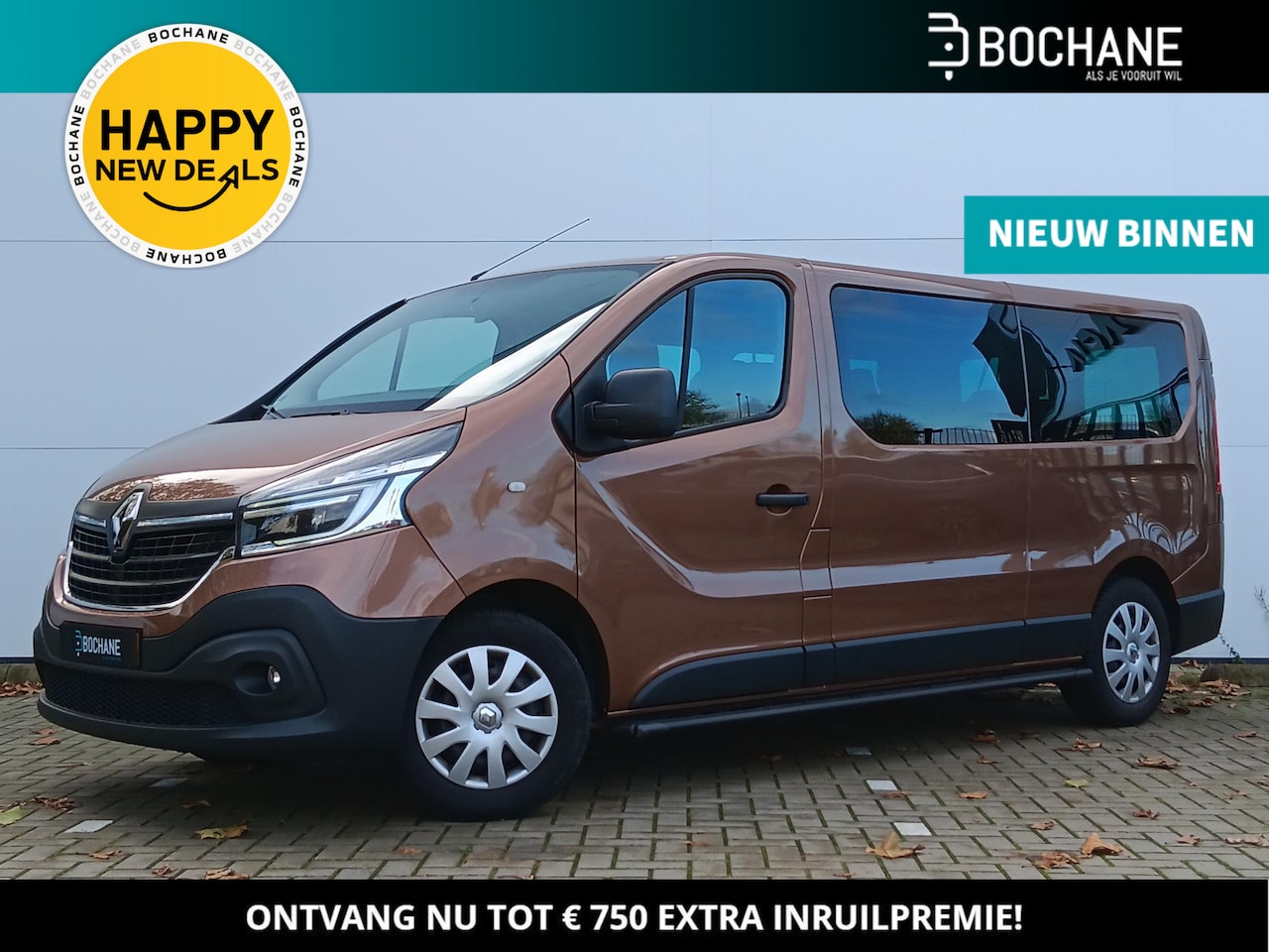 Renault Trafic Passenger - 2.0 dCi 120 Grand Zen Trekhaak / 9-Persoons / Navigatie / Parkeersensoren Achter / Cruise - AutoWereld.nl