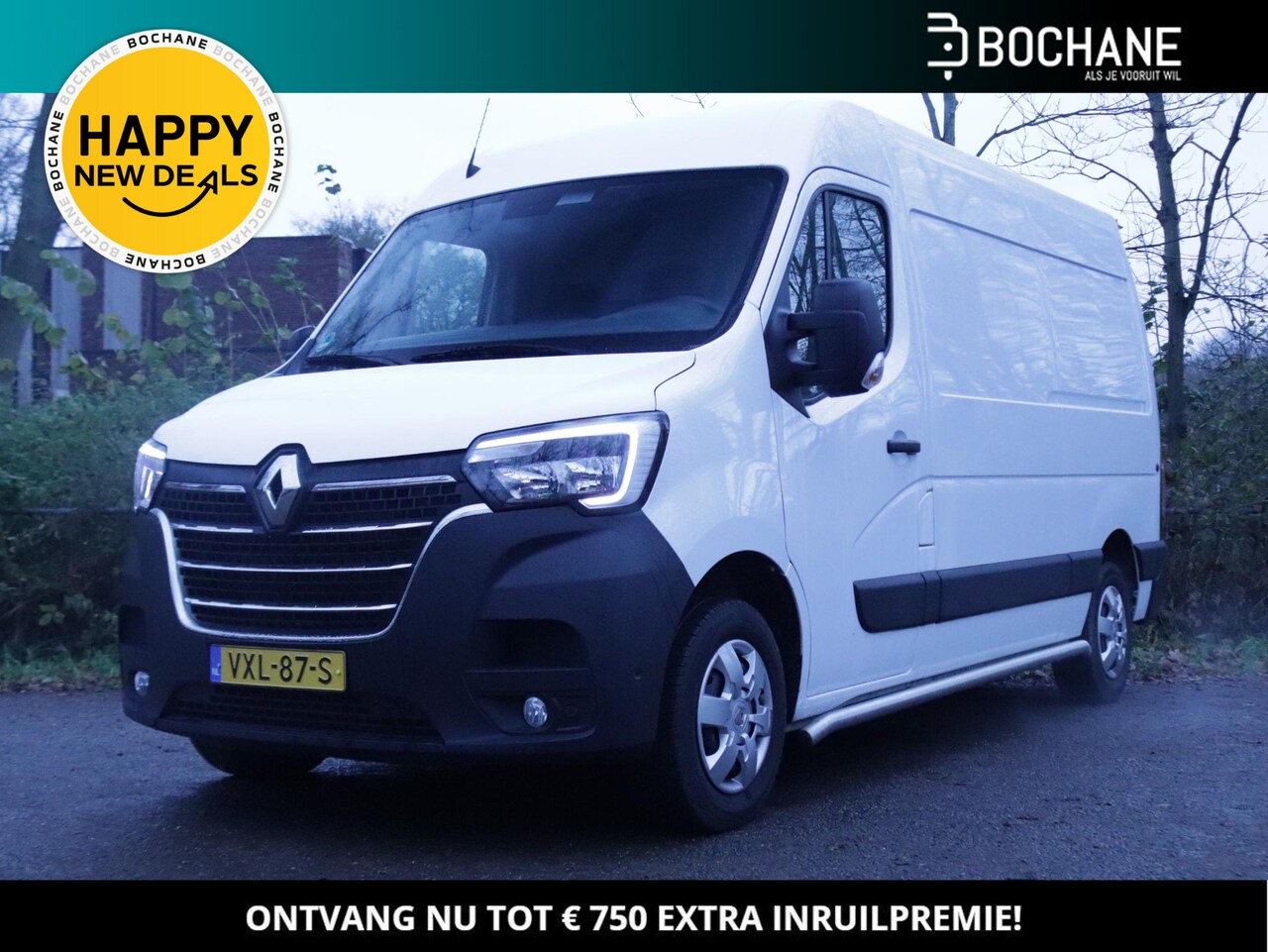 Renault Master - 2.3 dCi 135 T35 L2H2 Work Edition | Betimmering | All-Season banden | Trekhaak - AutoWereld.nl