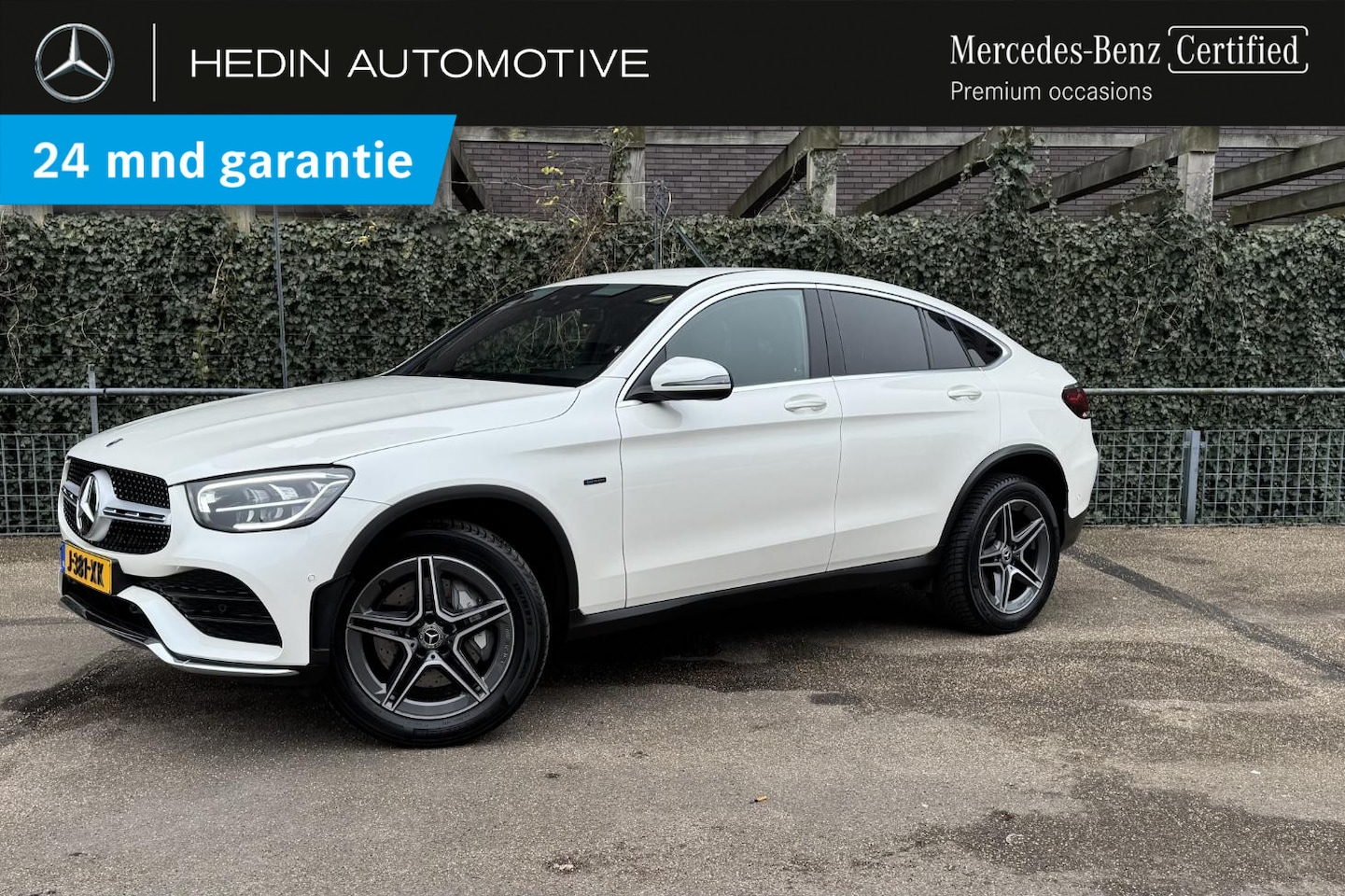 Mercedes-Benz GLC-klasse Coupé - GLC 300e 4MATIC Business Solution AMG | Trekhaak | Stoelverwarming | Parktronic | Camera | - AutoWereld.nl