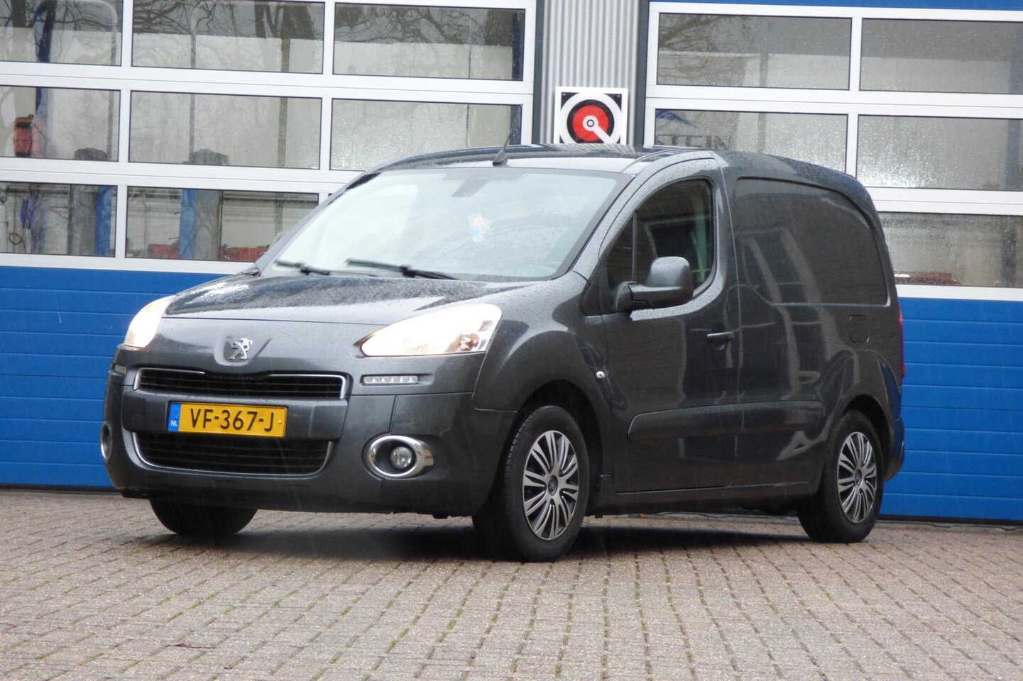 Peugeot Partner - 120 1.6 e-HDI L1 Navteq 2Tronic 120 1.6 e-HDI L1 Navteq 2Tronic - AutoWereld.nl