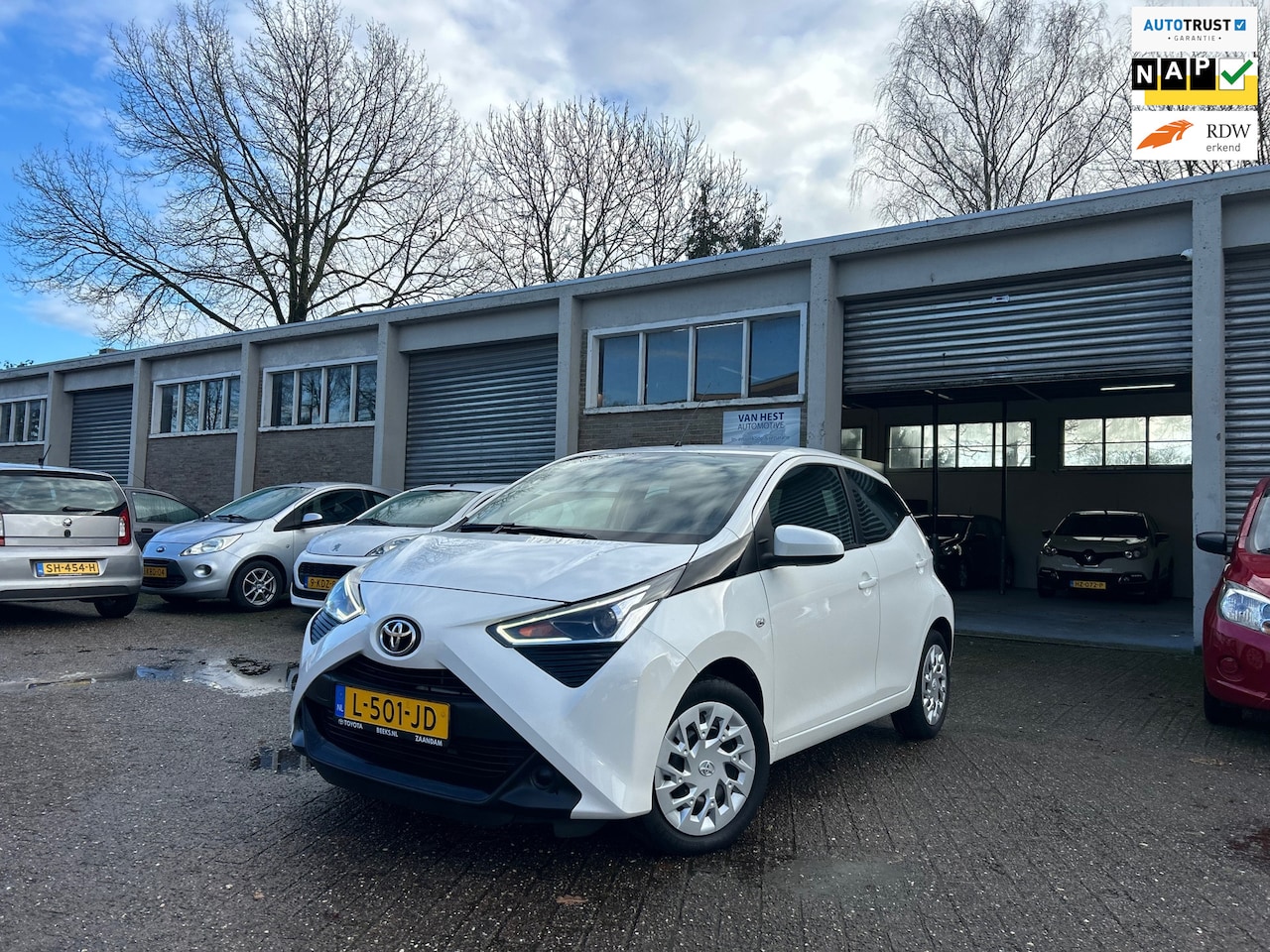 Toyota Aygo - 1.0 VVT-i x-play Camera/Airco/Carplay/Garantie! - AutoWereld.nl