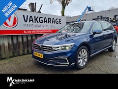 Volkswagen Passat Variant - 1.4 TSI PHEV GTE Business 17"/Panoramadak/Trekhaak/IQ Lights/Virtual cockpit/Dodehoek/Came