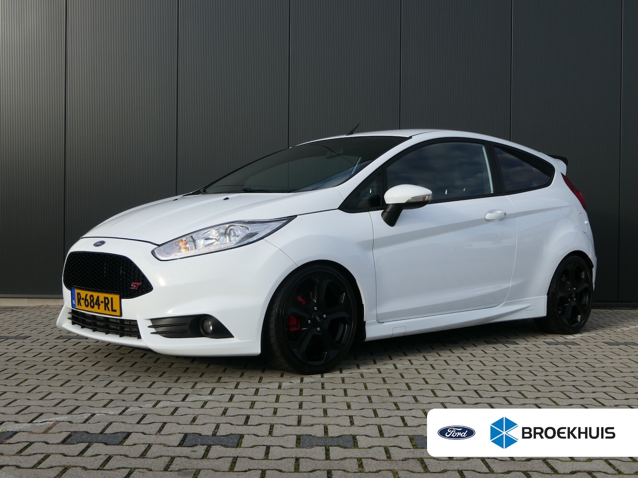 Ford Fiesta - 1.6 ST-2 ST200 200pk! | Sony Audio | Distributieriem reeds vervangen! | Sony Audio | Distr - AutoWereld.nl