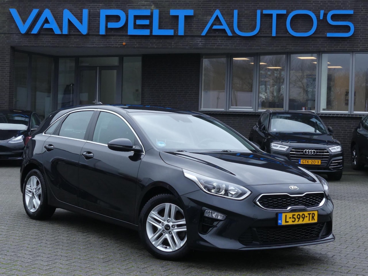 Kia Cee'd - Ceed 1.0 T-GDi DynamicLine / Camera / DAB+ / Navigatie - AutoWereld.nl