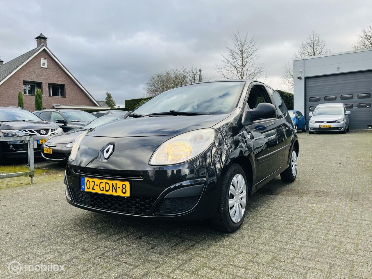 Renault Twingo - 1.2 Authentique Airco / CV / Nw APK 2026 - AutoWereld.nl