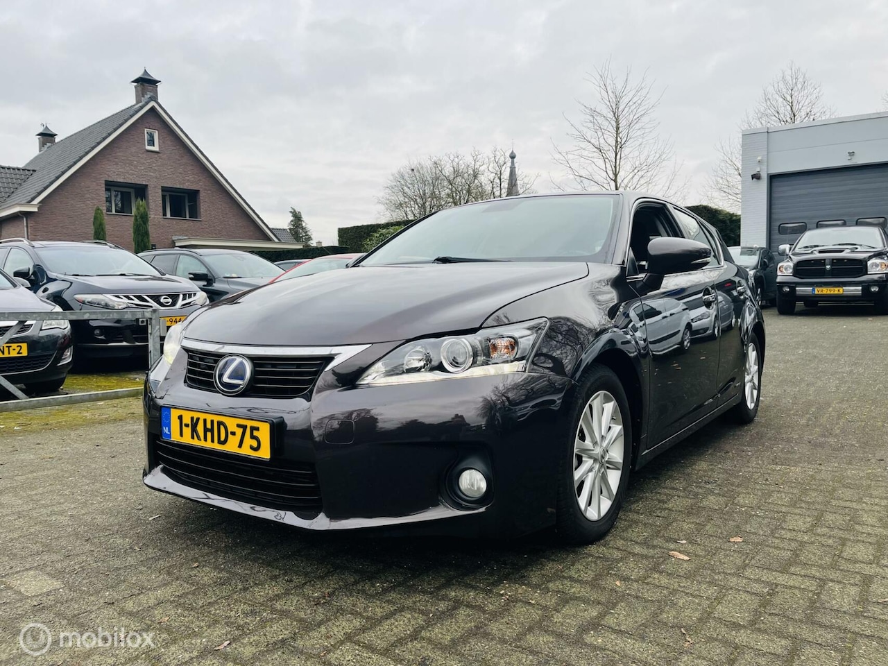 Lexus CT - 200 Hybride Business Line Pro Navi / Camera / Key-less / Alcantara - AutoWereld.nl