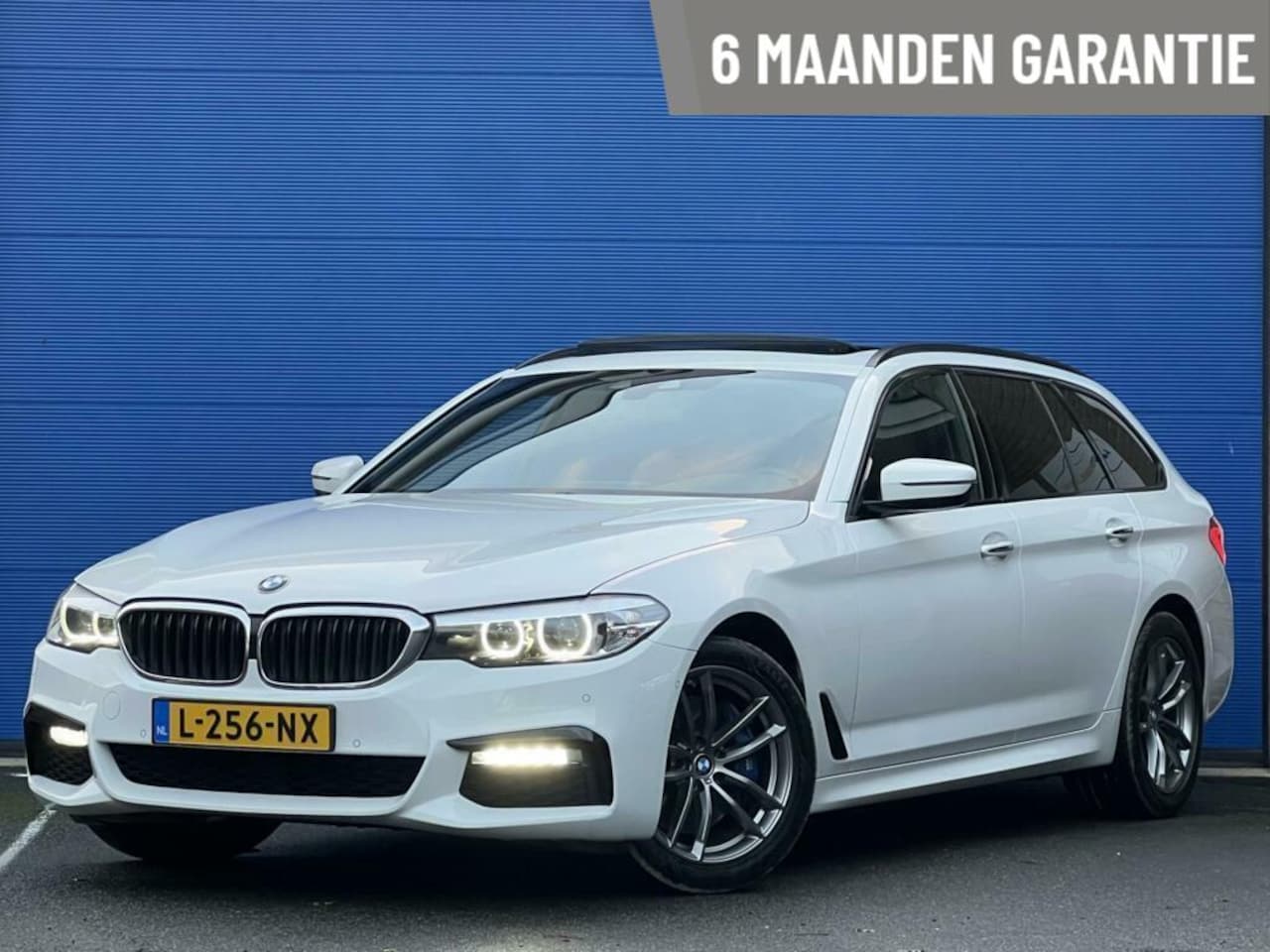 BMW 5-serie Touring - 530d xDrive | M-sport | trekhaak | Pano | - AutoWereld.nl