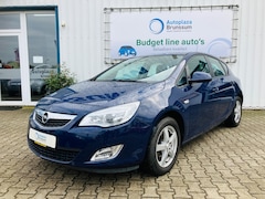 Opel Astra - 1.4 Selection