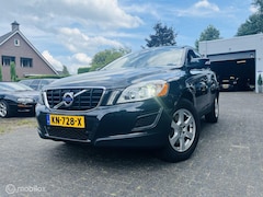 Volvo XC60 - 2.0 D3 Momentum Led / Pano-dak / Navi / LM