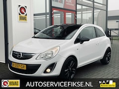 Opel Corsa - 1.2 BLACK & WHITE LIMITED EDITION | PANODAK |