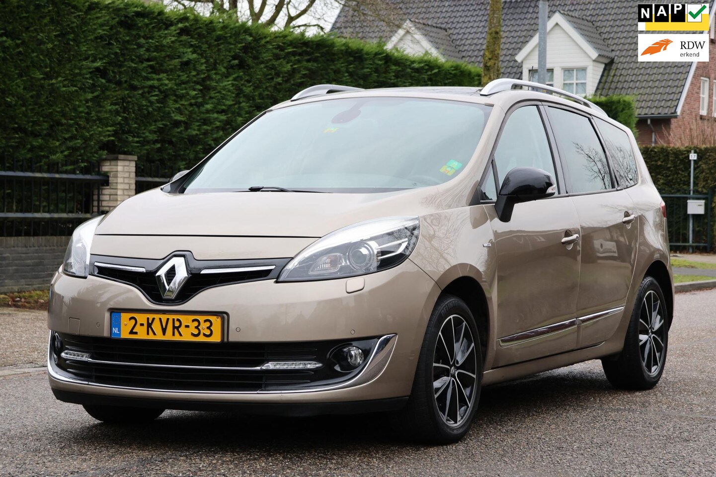 Renault Grand Scénic - 1.2 TCe Bose | PANO | NAVI | CLIMA | CRUISE | CAMERA | NAP | - AutoWereld.nl