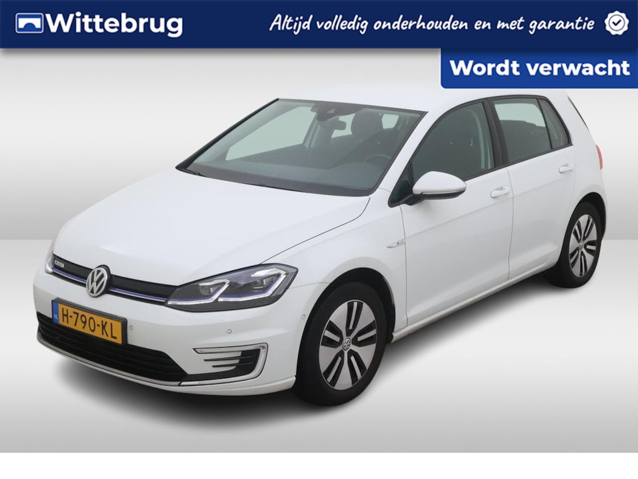 Volkswagen e-Golf - E-DITION Virtueel cockpit/ Parkeersensoren V+A / 16 LMV - AutoWereld.nl