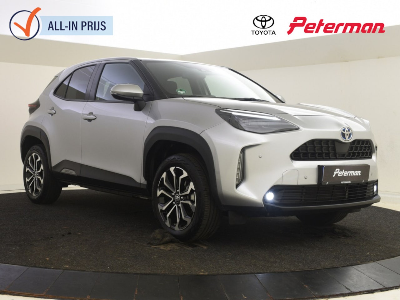 Toyota Yaris Cross - 1.5 Hybrid First Edition | Parkeersensoren V+A - AutoWereld.nl