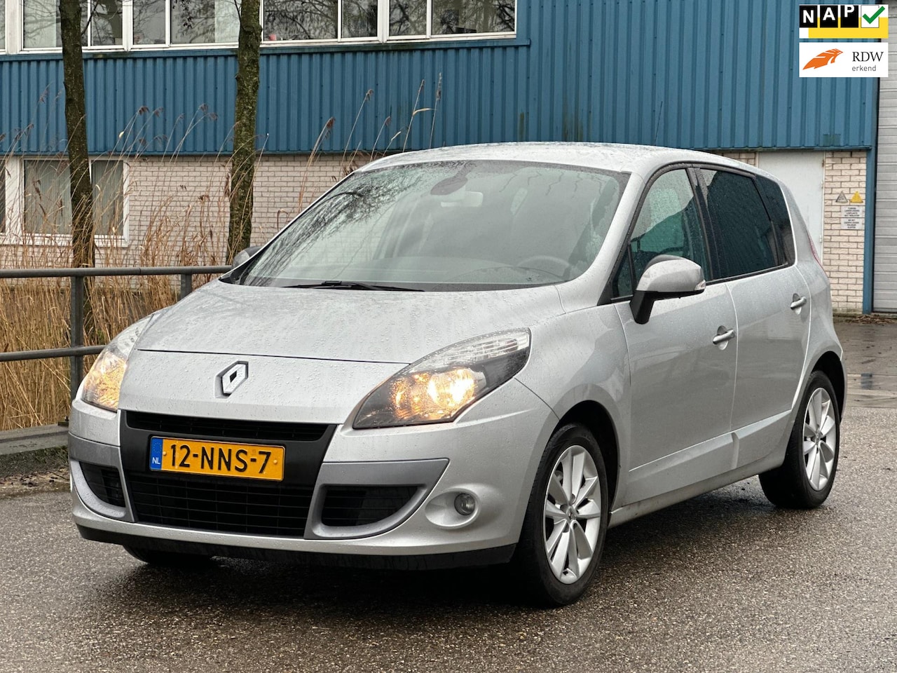 Renault Scénic - 1.6 Celsium Navi! Clima! 110.000 DK NAP! APK! - AutoWereld.nl